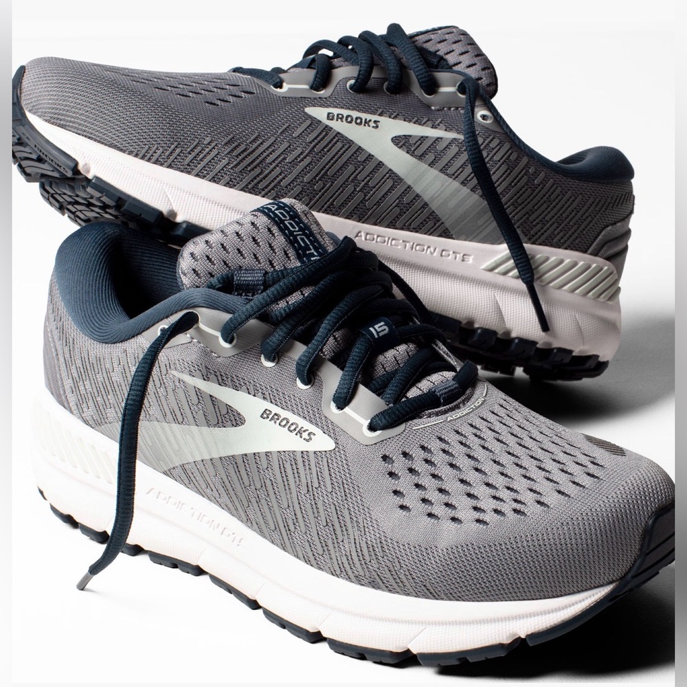 Brooks Addiction GTS 15 Running Shoes Women’s 8.5 Gray Navy Aqua Like New